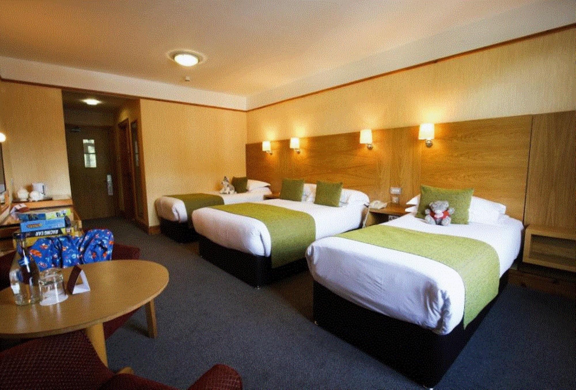 Tullamore Court Hotel Ngoại thất bức ảnh