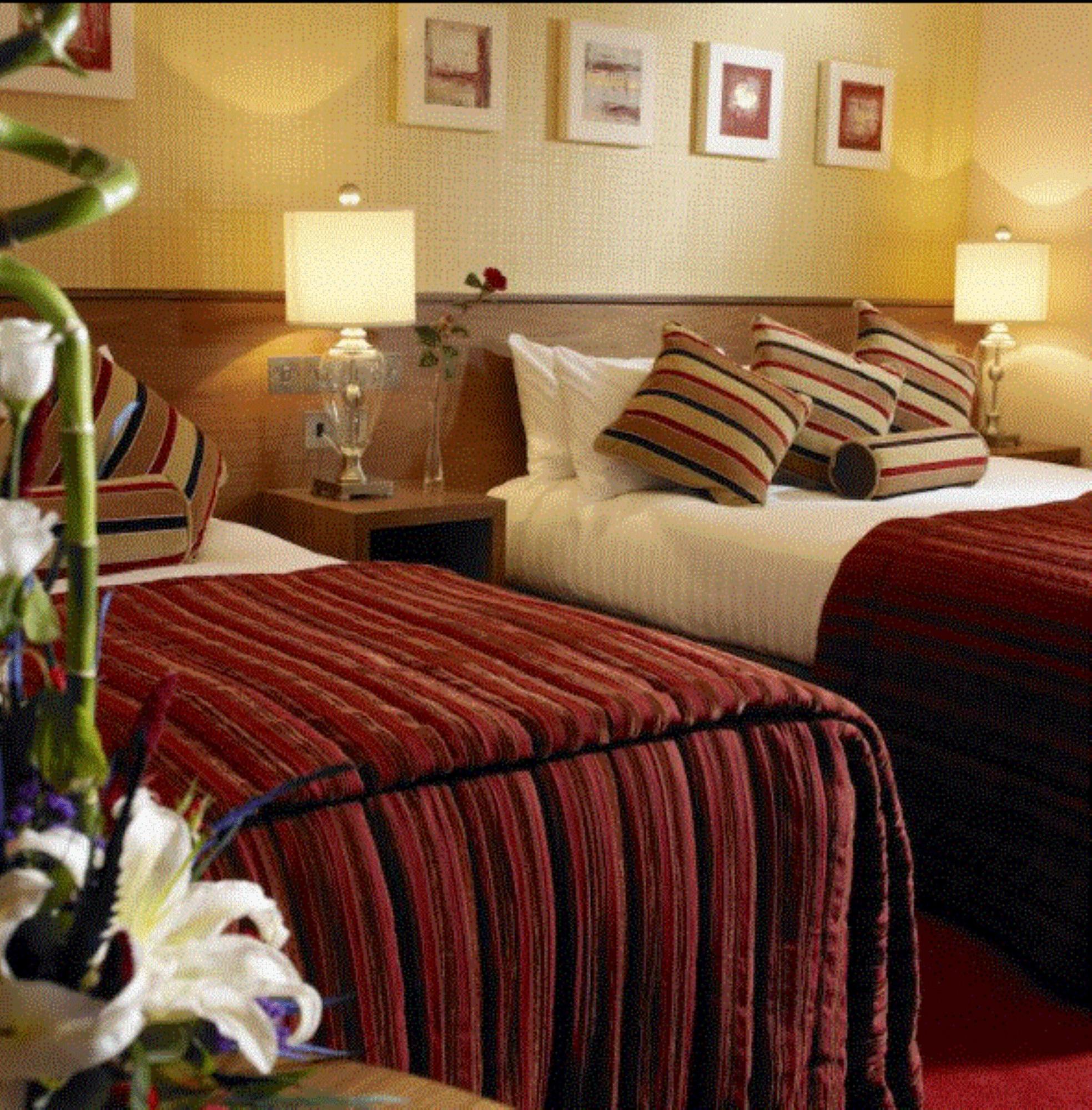Tullamore Court Hotel Ngoại thất bức ảnh